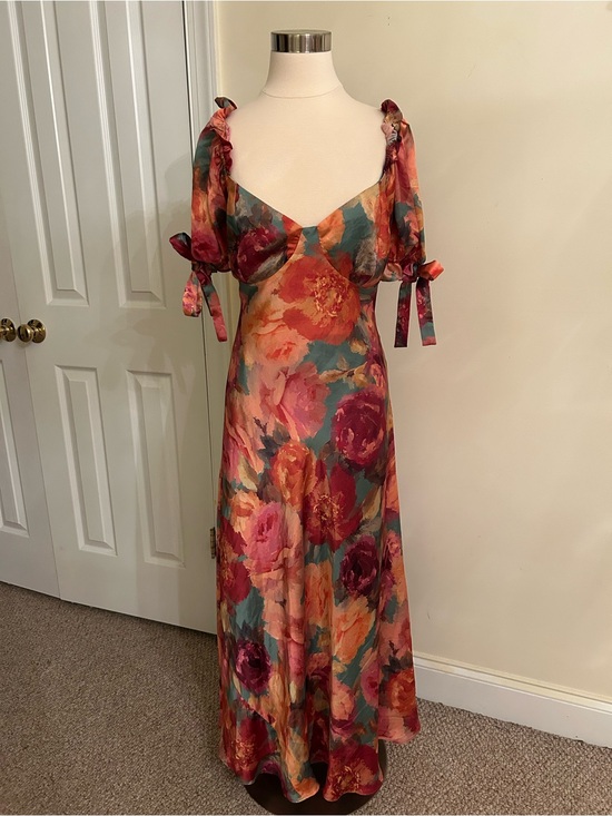 Anthropologie Dresses & Skirts - Anthropologie Dress Forum Maxi Silky Puffy Sleeves with bows Floral dress size L